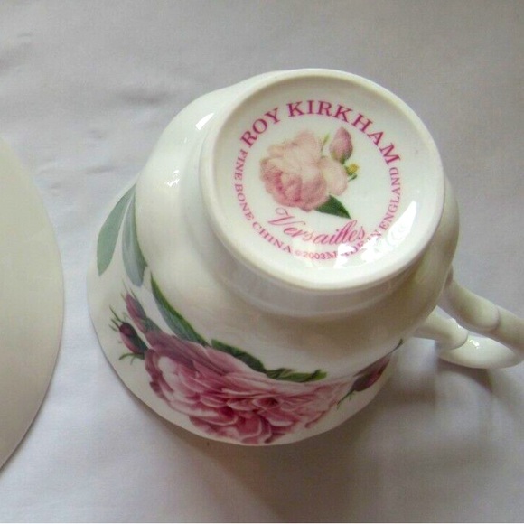 Roy Kirkham~Versailles 2003 Tea Cup and Saucer Fine Bone China~England - Picture 8 of 9